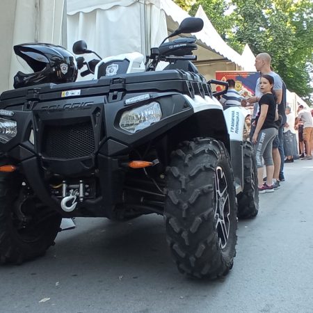Polaris_Sportsman_ATV_quad_bike-1